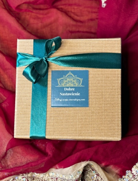 Pudełko prezentowe "Dobre Nastawienie" - pełne kobiecej mocy