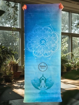 Mata podróżna do jogi – lekka, składana i zawsze gotowa na Twoją praktykę.