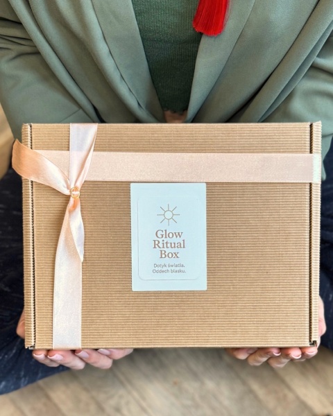 Glow Box – maseczka i płatki pod oczy