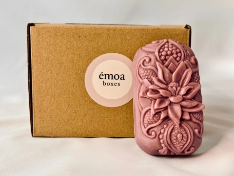 Ręcznie robione mydło w kształcie kwiatu lotosu z czarnego mydła afrykańskiego